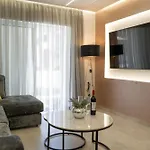 شقة Serxhio ساراندا