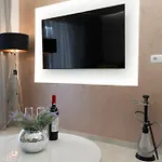 شقة Serxhio *
