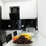 شقة Serxhio
