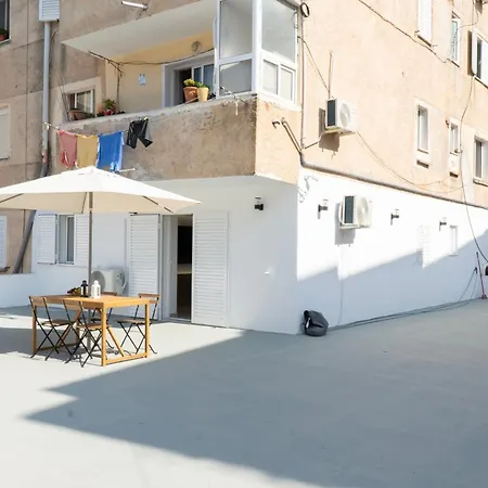 Apartment Serxhio *